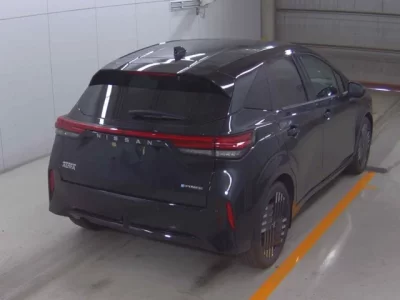 Nissan AURA