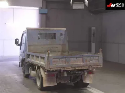 Nissan TRUCK