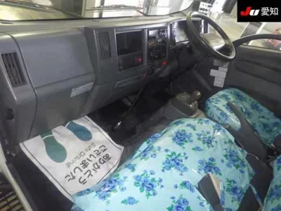 Isuzu TRUCK