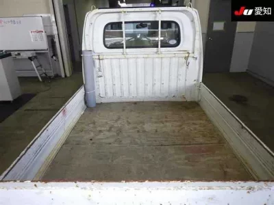 Nissan CLIPPER TRUCK