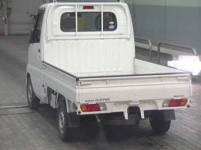 Nissan CLIPPER TRUCK