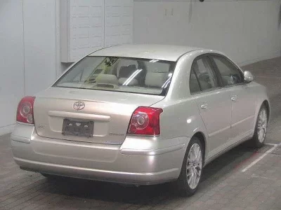 Toyota AVENSIS SEDAN