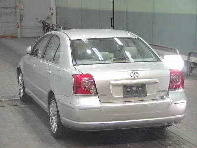 Toyota AVENSIS SEDAN