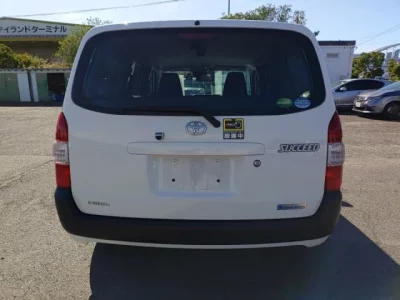 Toyota SUCCEED
