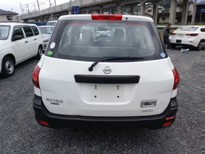Nissan AD