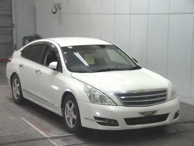 Nissan TEANA