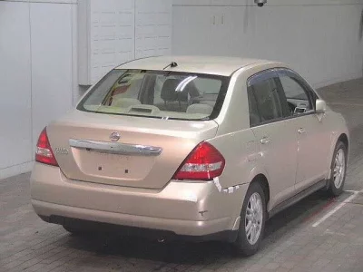 Nissan TIIDA LATIO