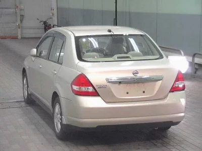 Nissan TIIDA LATIO