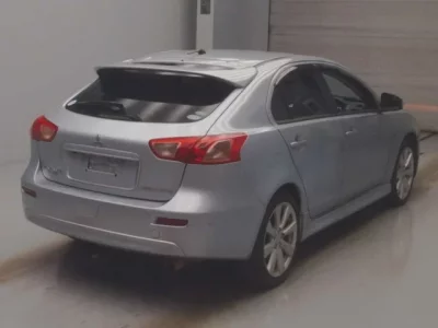 Mitsubishi GALANT FORTIS
