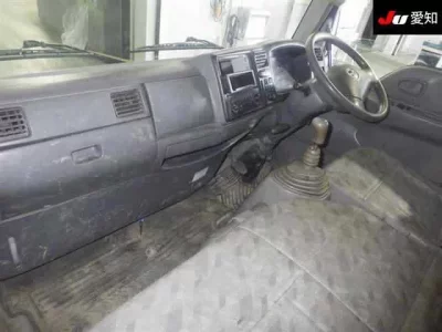 Mazda TITAN