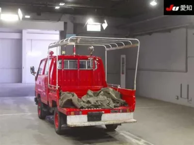 Toyota HIACE TRUCK
