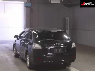 Toyota MARK X ZIO