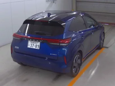 Nissan AURA