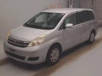 Toyota ISIS