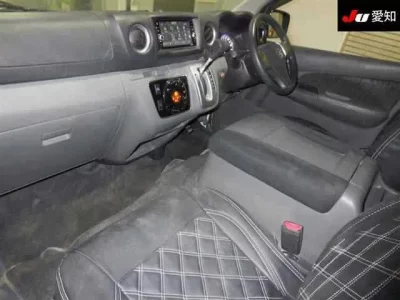 Nissan CARAVAN VAN