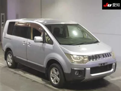 Mitsubishi DELICA D5