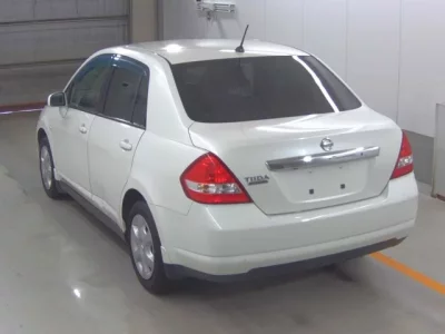 Nissan TIIDA LATIO