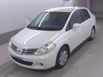 Nissan TIIDA LATIO