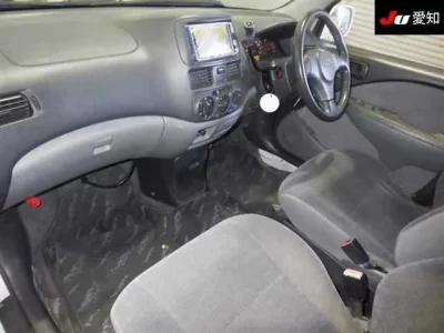 Toyota RAUM