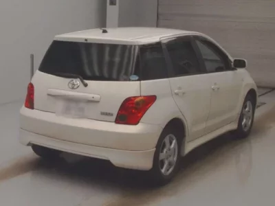 Toyota IST