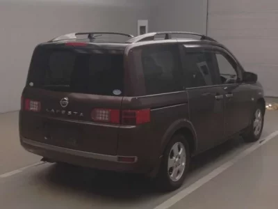 Nissan LAFESTA