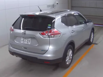 Nissan X-TRAIL