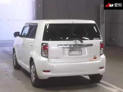 Toyota COROLLA RUMION