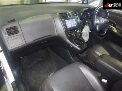 Toyota MARK X ZIO