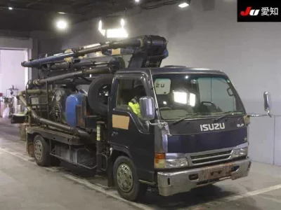 Isuzu ELF