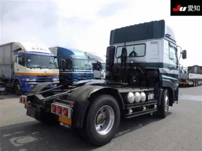 Nissan QUON