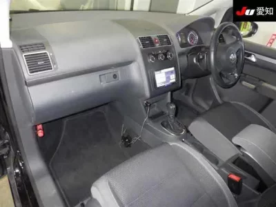 Volkswagen GOLF TOURAN
