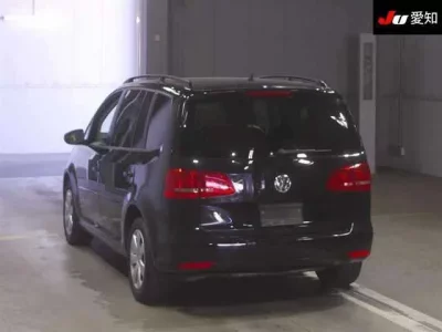 Volkswagen GOLF TOURAN