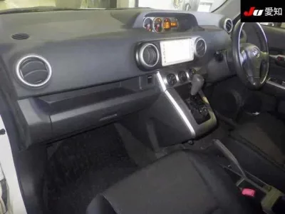 Toyota COROLLA RUMION