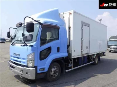 Isuzu TRUCK