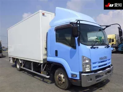 Isuzu TRUCK