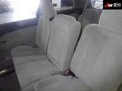 Toyota ESTIMA HYBRID