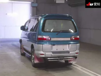 Mitsubishi DELICA