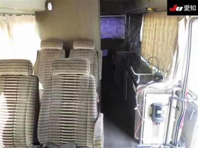 Toyota COASTER