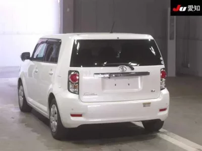 Toyota COROLLA RUMION