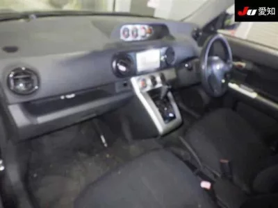 Toyota COROLLA RUMION