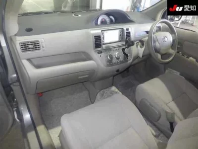 Toyota RAUM