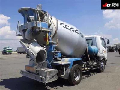 Mitsubishi FUSO FIGHTER