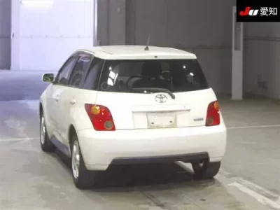Toyota IST