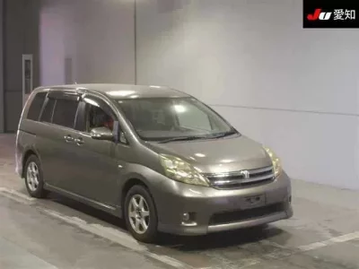 Toyota ISIS