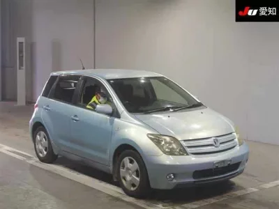 Toyota IST