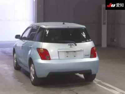Toyota IST