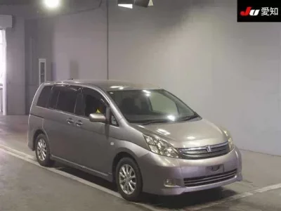 Toyota ISIS