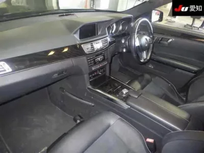 Mercedes-Benz E CLASS WAGON