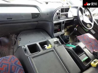 Isuzu TRUCK