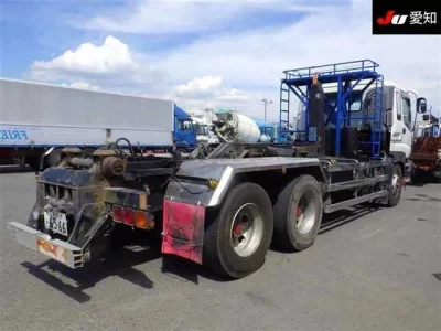 Isuzu TRUCK